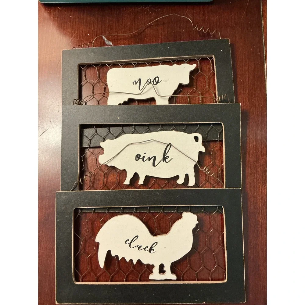 Rustic Farmhouse Wood Chicken Wire Wall Decor Set Cow Pig Rooster 3 Piece Black
